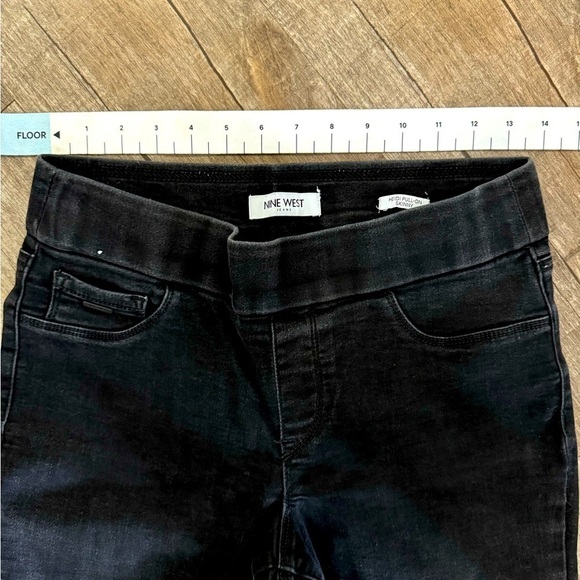 Nine West Heidi Pull-On Skinny Pants Women’s Size 6 Stretch Slimming - Picture 4 of 8